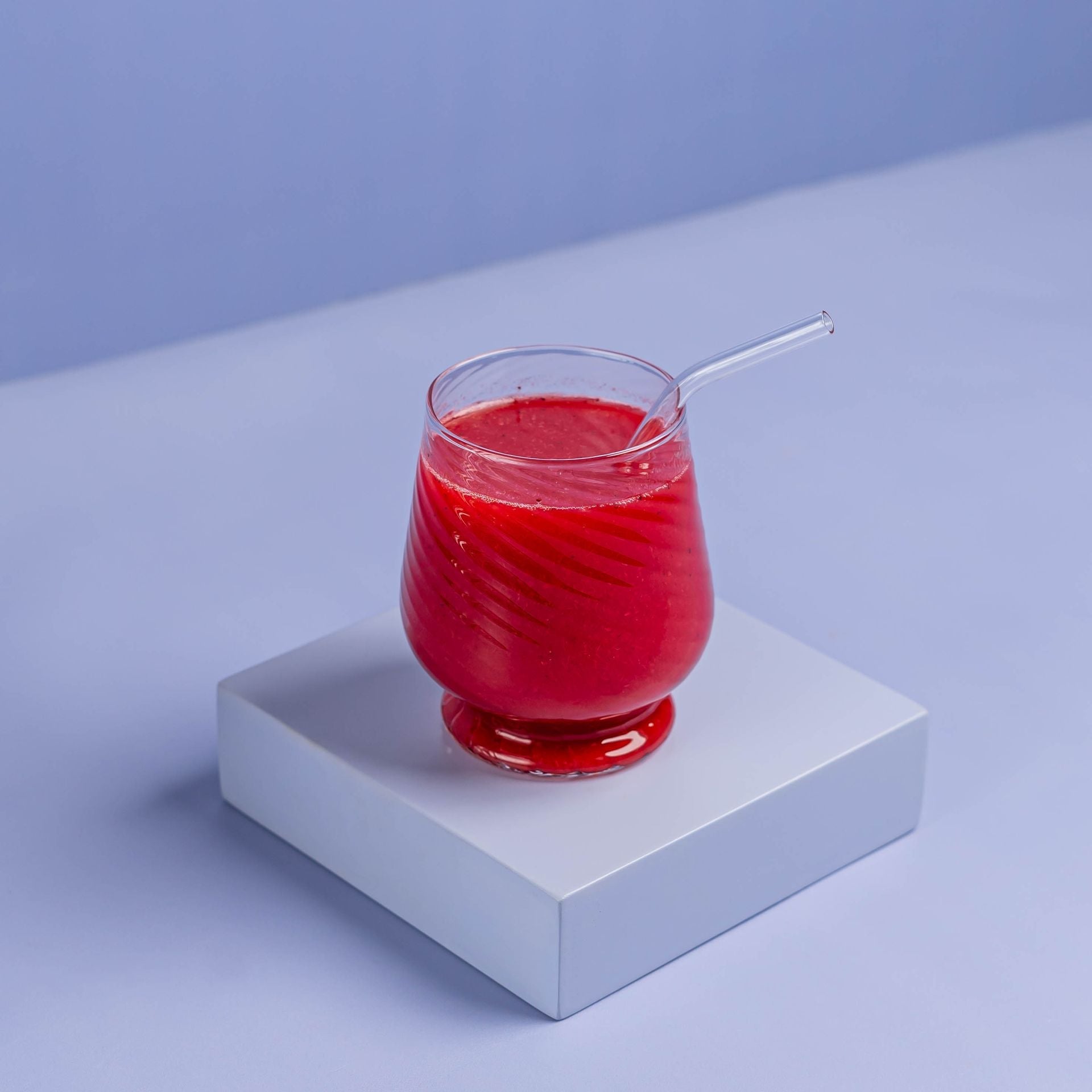 Curved Straw Glass Delight