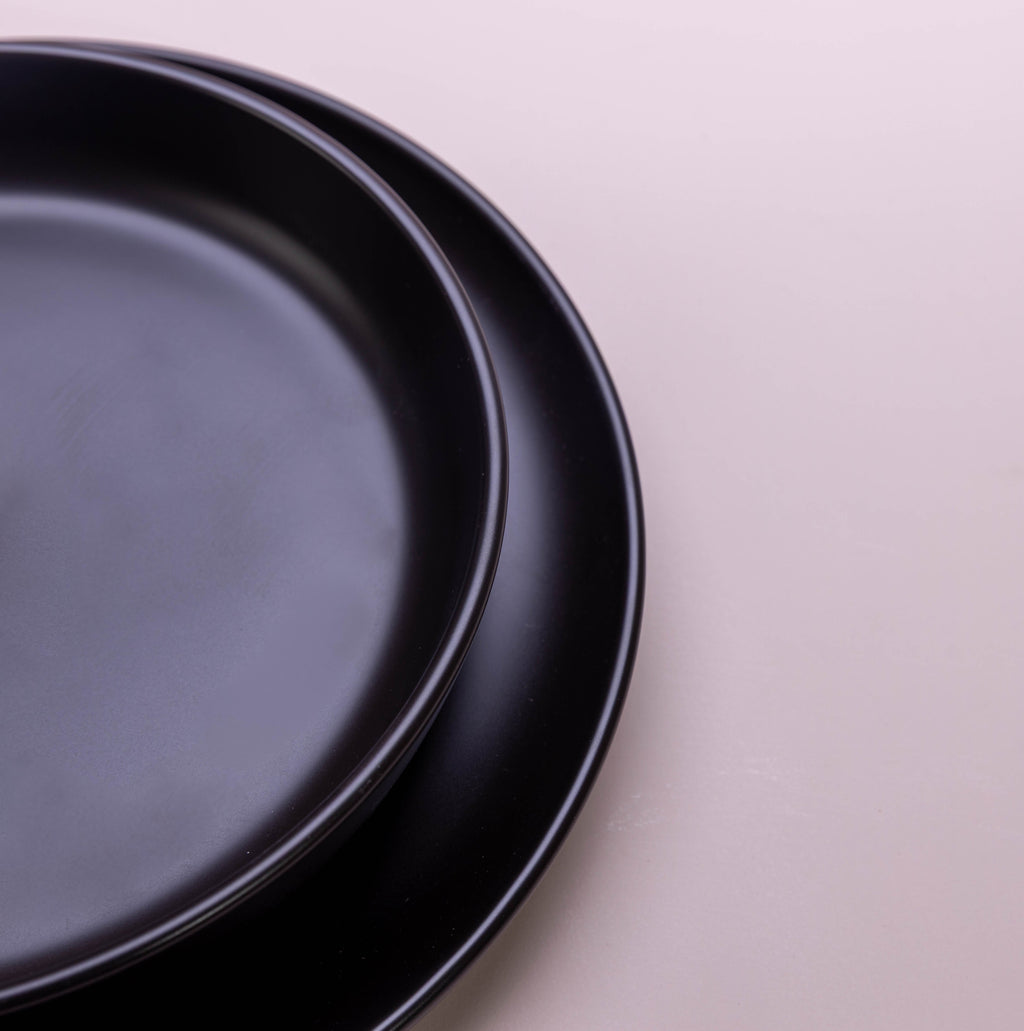 Midnight Elegance Dinner Set