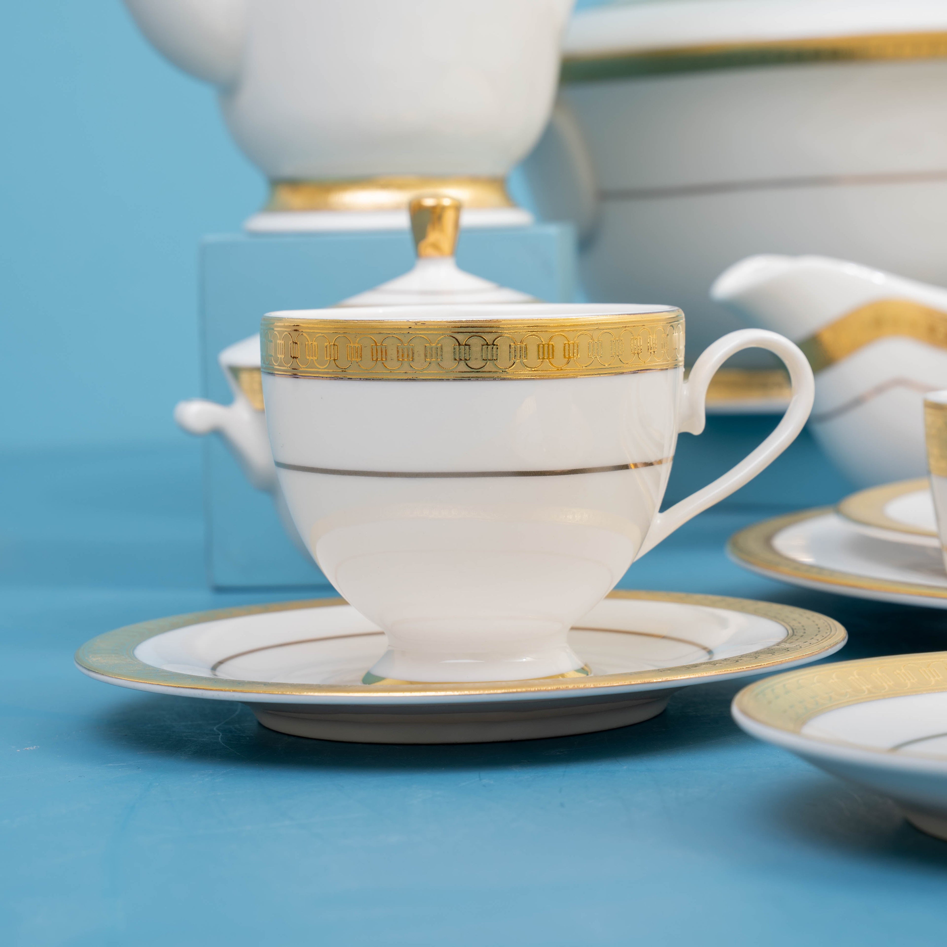The Opera 112 pcs Dinner Set