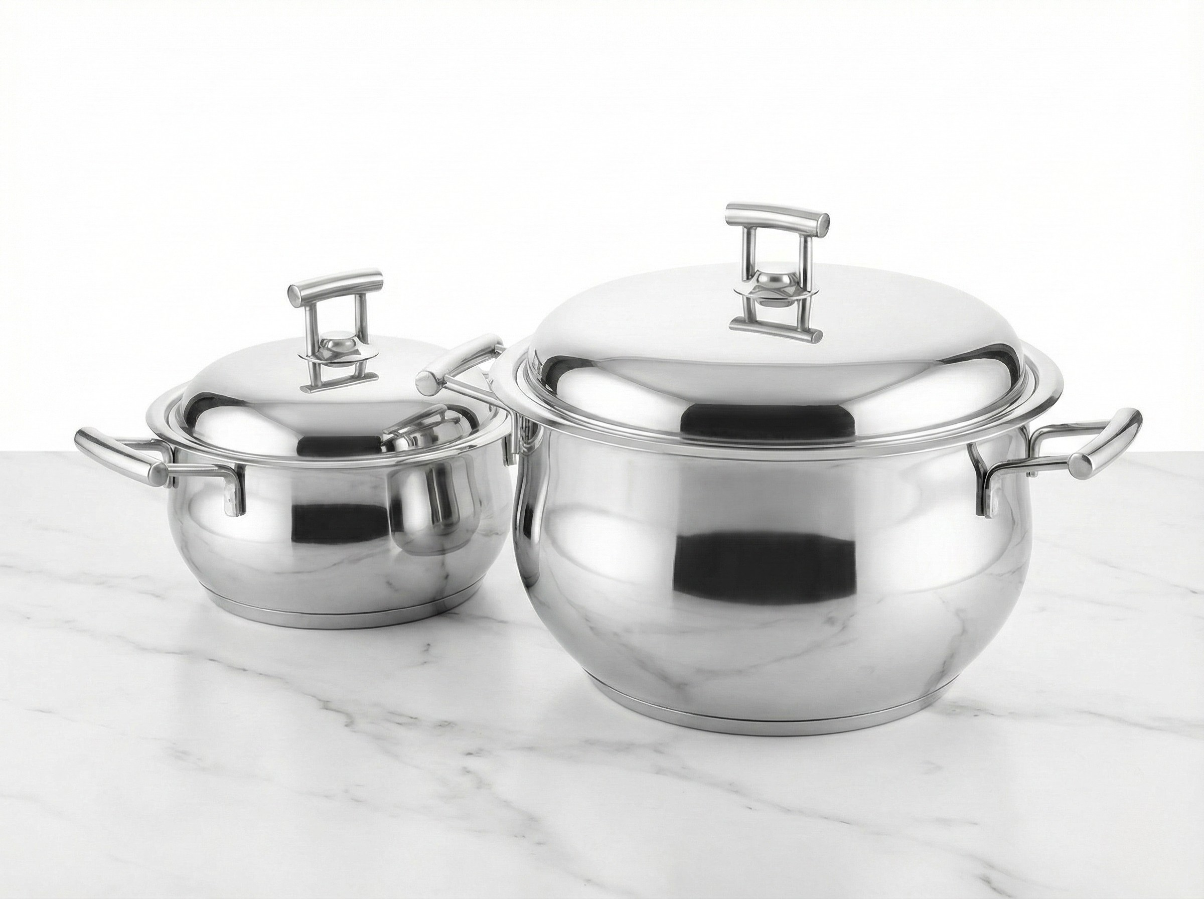 Silver Star Bombé Pot – Platinum Handle